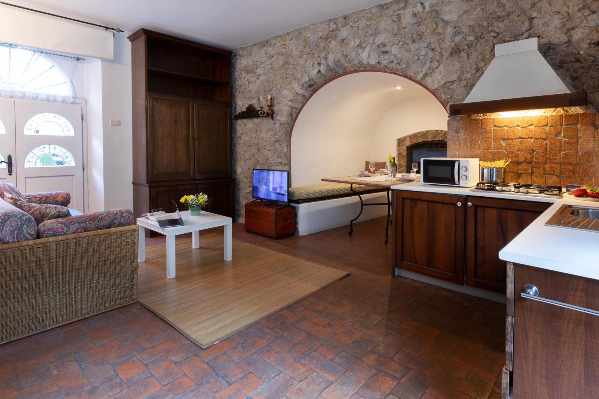 Angelica Aparthotel 3*